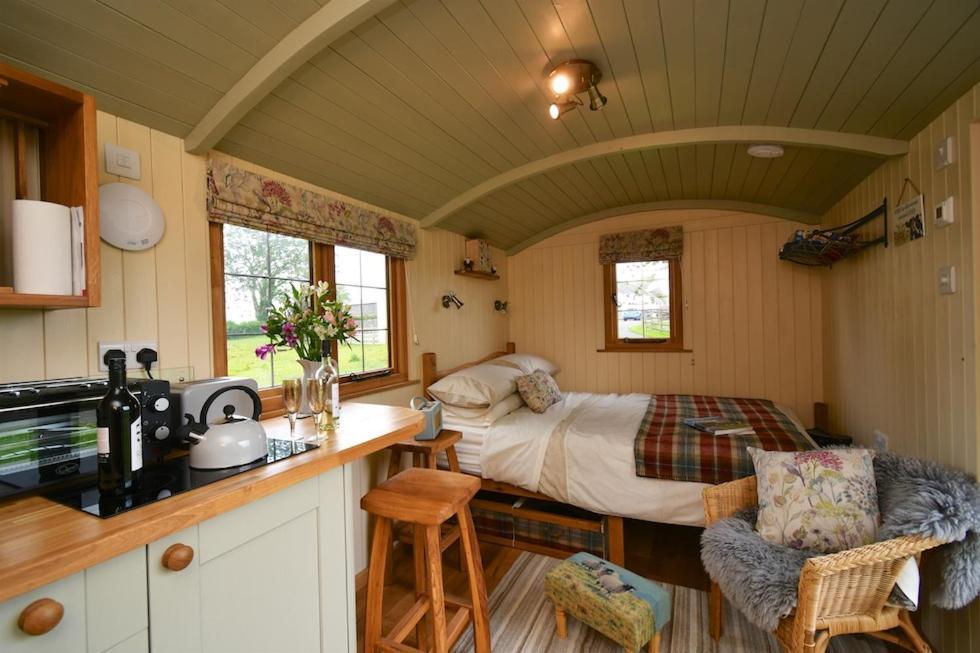 The Shepherds Hut Carmarthen Ngoại thất bức ảnh